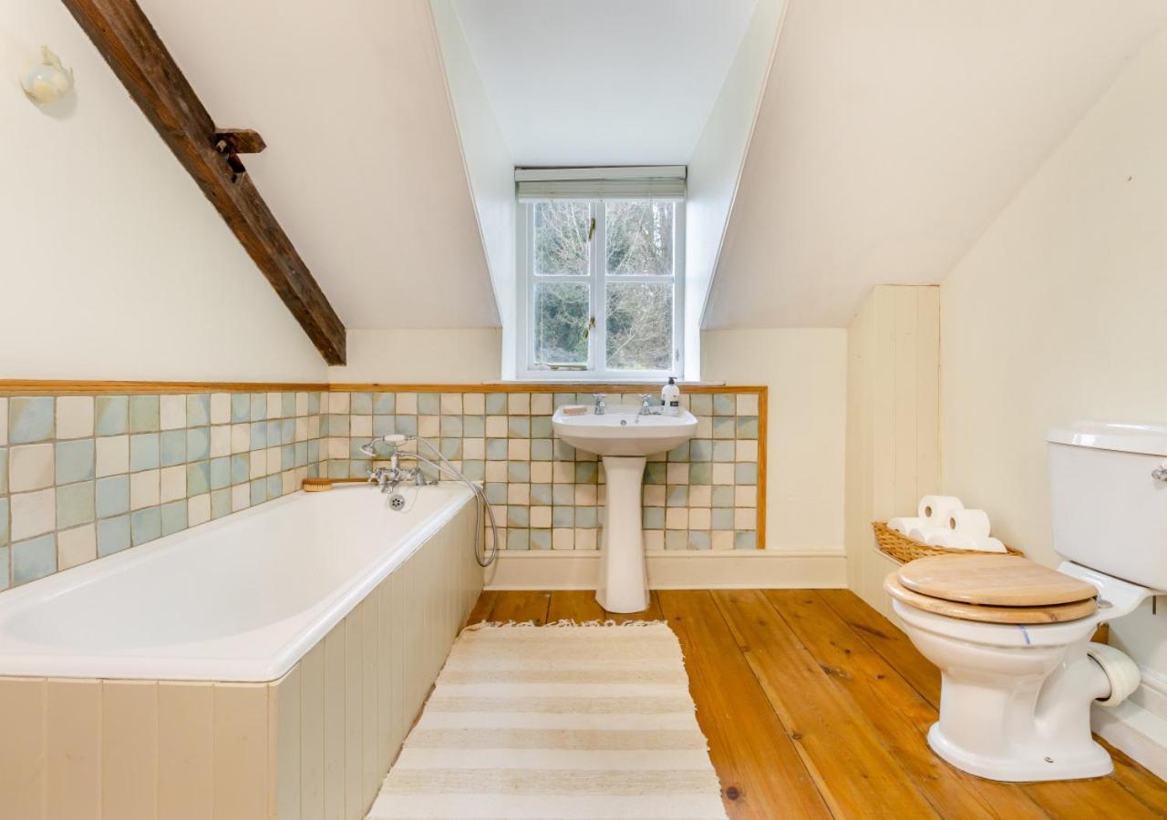 Castell Madoc Cottages Lower Chapel Экстерьер фото