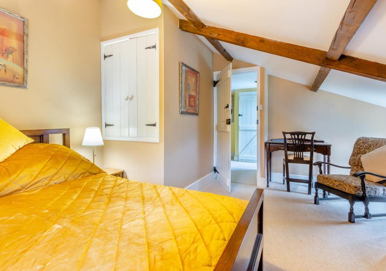 Castell Madoc Cottages Lower Chapel Экстерьер фото