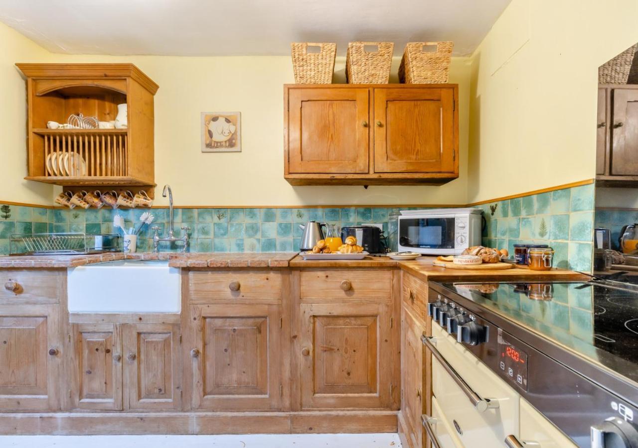 Castell Madoc Cottages Lower Chapel Экстерьер фото