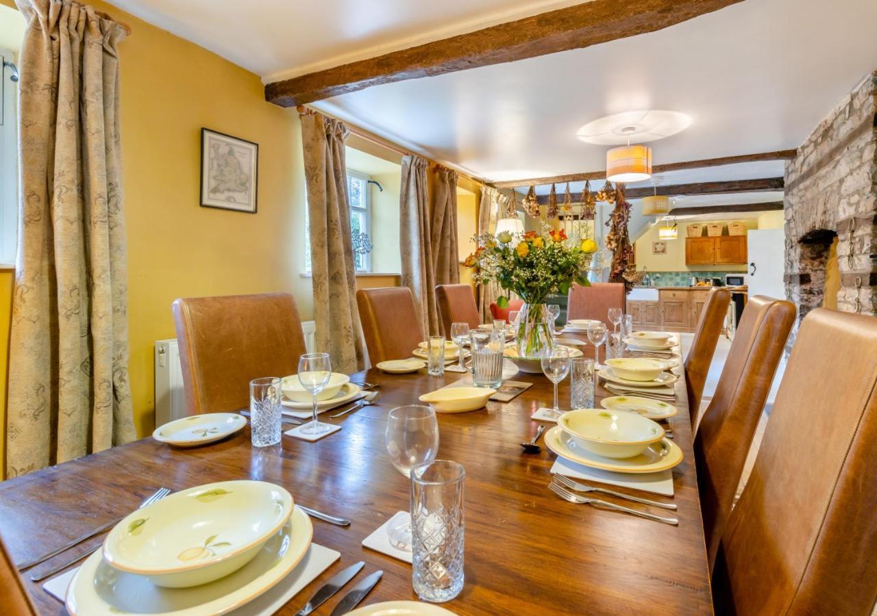 Castell Madoc Cottages Lower Chapel Экстерьер фото